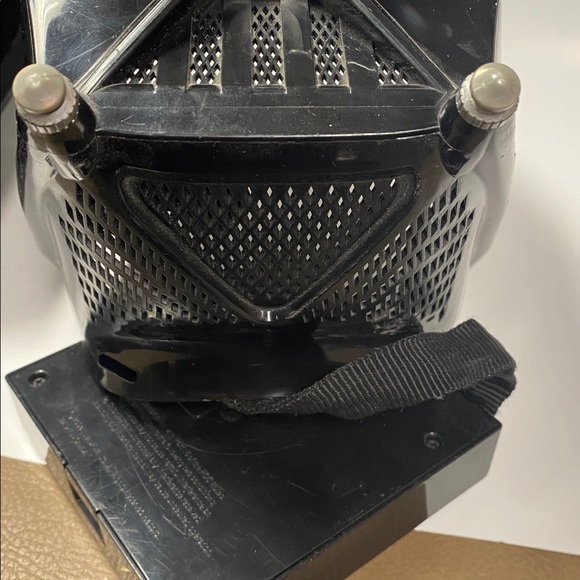 2004 Hasbro Star Wars Darth Vader Talking Helmet - Picture 10 of 12